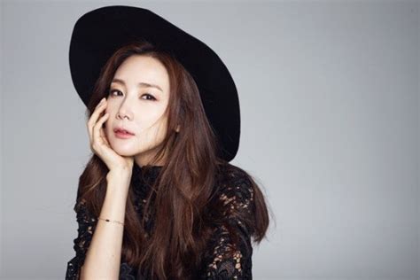Paju, provincia de gyeonggi, corea del sur. Choi Ji Woo Continues To Ink The Contract With YG ...