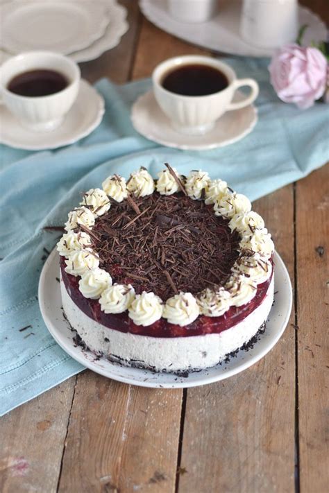 Oreo kuchen mit philadelphia und dr. Oreo Vanille Torte mit heißen Kirschen - Oreo Vanilla Cake ...