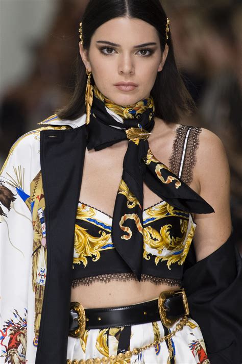 Versace Spring 2018 Fashion Show Details - The Impression