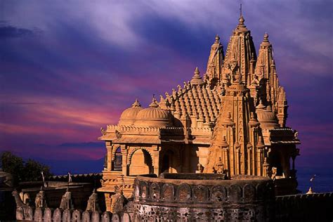 Top 7 Amazing Jain Temples In India