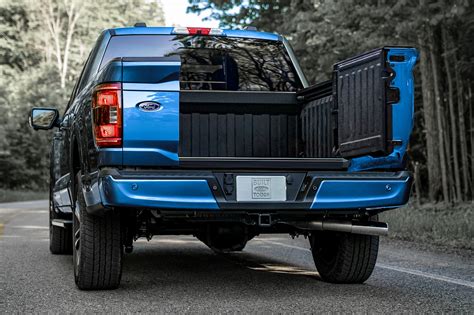 New Ford F 150 Tailgate Combines The Best Of Ram And Chevy Carbuzz