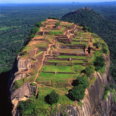 Lions Rock Sigiriya Sri Lanka Lugares Para Visitar Lugares Para