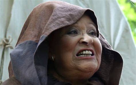 Legendární herečka se rozhodla lidem promluvit do duše. Jiřina Bohdalová hvězdou nového vánočního filmu: Dostala ...
