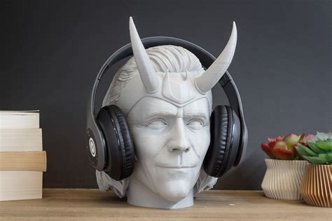 These Marvel Superhero 3d Printed Headphone Stands Are Equal Parts