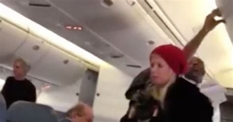 Tara Reid Thrown Off Plane After Air Rage Incident Mirror Online