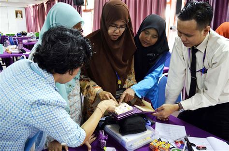 Check spelling or type a new query. Waqaf Perak Ar-Ridzuan - WAKAF ILMU PROGRAM MUMTAZ