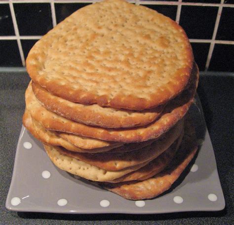 It was called polarbröd and it turned out to be from sweden (it's actually a brand name, also called the only thing that bothered me about the original polarbröd was that it contained some stuff i do not. Cafè Bjerkli: Hemmabakat polarbröd