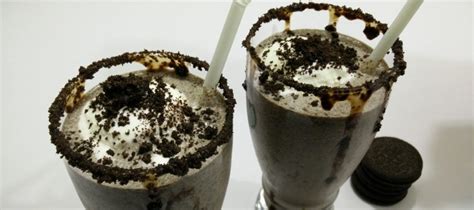 A crispy oreo crust is layered with three kinds of chocolate chips, coconut and almonds… total decadent chocolate bliss. Oreo Milkshake with Ice Cream - Recipe by Cooking with Smita