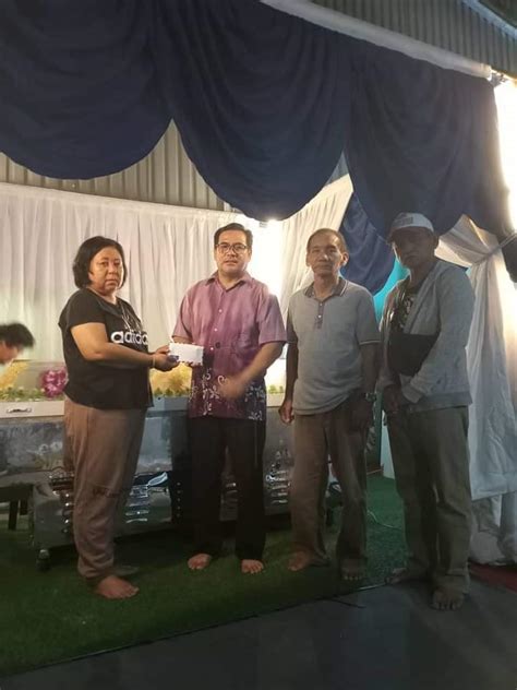 Doris Hulur Bantuan Kepada Keluarga Ditimpa Musibah Utusan Borneo Online