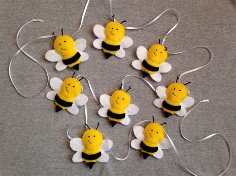 Spring Decor Bumble Bee Garland In Yellow And Black Felt Etsy