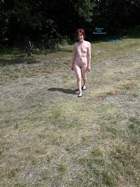 Again Naked Outside July 2017 Voyeur Web