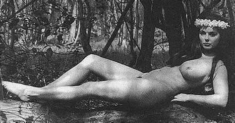 Unratedgossip More Photos Of Geri Halliwell S Dirty Past