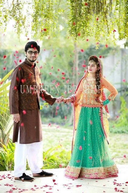 Couple Pic Pakistani Mehndi Dress Mehandi Dress Dulhan Dress Walima