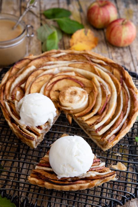 Puff Pastry Apple Pie Recipe An Italian In My Kitchen