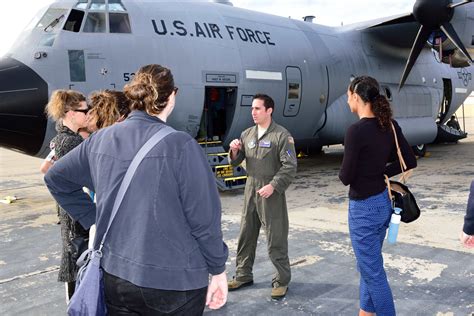 Hurricane Hunters Discuss Atmospheric River Missions With Scripps