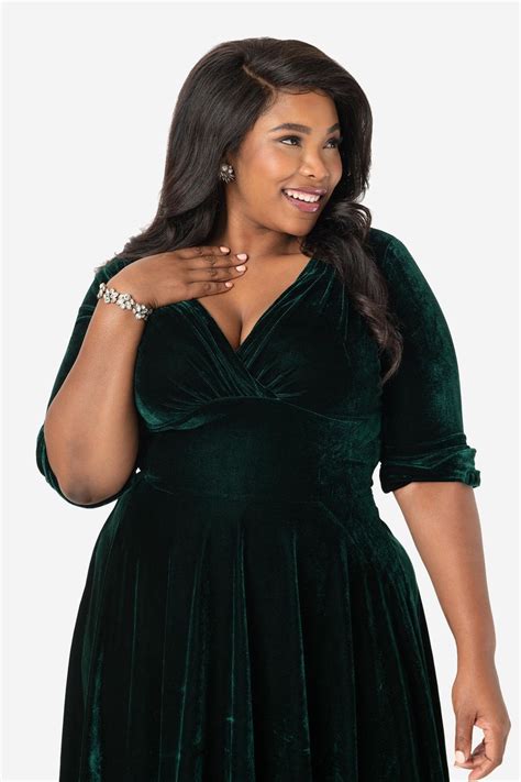 unique vintage plus size 1950s emerald green velvet delores swing dress with sleeves shopperboard