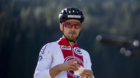 The latest tweets from @nschurter Olympiasieger und Mountainbikestar - Nino Schurter ist auf der Suche nach seiner Motivation zum ...