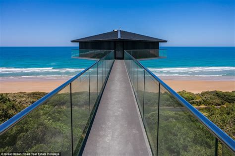 The Most Stunning Cliff Houses Available For Rent Daily Mail Online