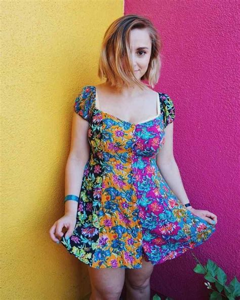 55 Hot Pictures Of Hannah Witton Which Will Make You Fantasize Her