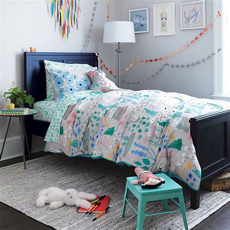 In india, it's a common practice for the parents to sleep with infants and toddlers. How to Transition Your Toddler to a Big Kids' Room | Crate ...