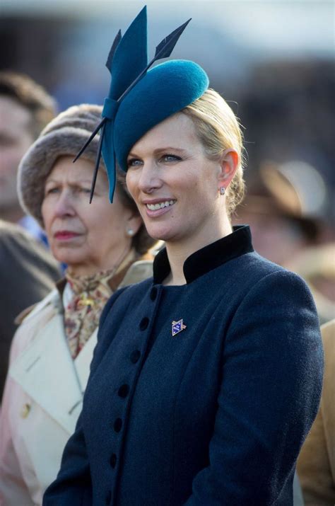 la princesse anne zara et autumn phillips et camilla parker bowles n ont pas raté le cheltenham