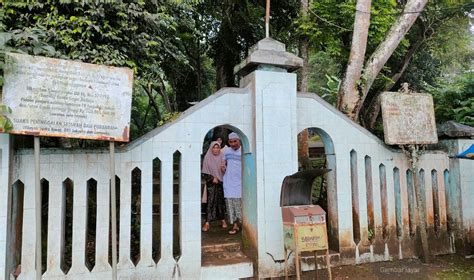 Makam Raden Kian Santang Asli Disebut Makam Godog Paman Sunan Gunung Jati