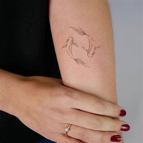 40 Best Pisces Tattoo Designs And Their Meanings In 2021 Pisces