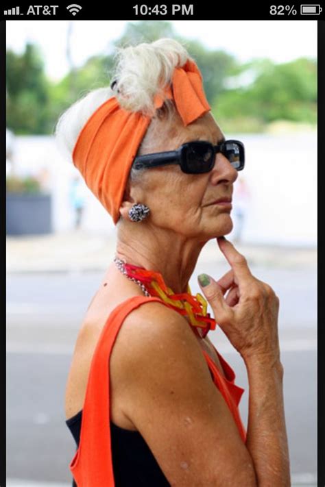 Would you go down on a 70 year old woman? Love her look. | 70 year old women, Old women, Advanced style