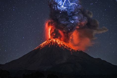 Incredible Image Captures The Exact Second Lightning Struck An Erupting