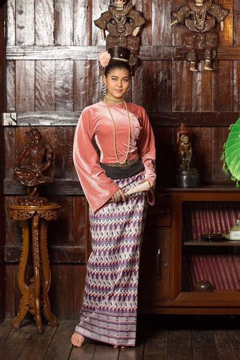 Pin By Saw Htaik On Dress Lace Burmese Clothing Myanmar Dress