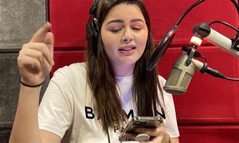 وكانت الفنانة دنيا سمير غانم نشرت صورًا جديدة لها تضم أصدقاءها وزوجها وعائلتها من حفل عيد ميلادها. رحلتي من الشك إلى بلطيم.. اضطهاد المرأة والمشاكل النسوية ...