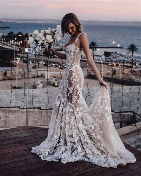 Stunning Mermaid Lace Backless Spaghetti Straps Wedding Dresses FC Spaghetti Strap