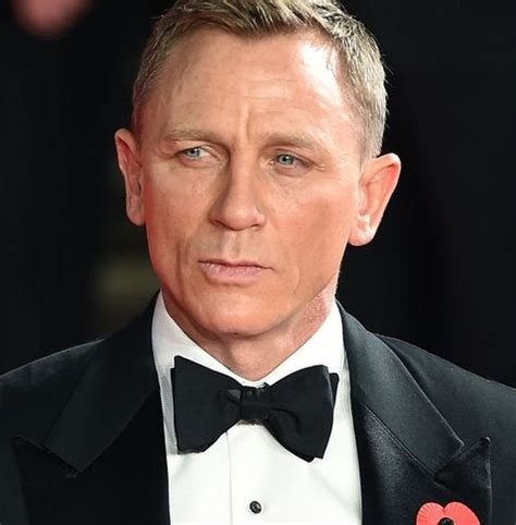 Daniel craig is a popular english actor, best known for his role portraying james bond. Daniel Craig Bio, Age, Height, Wife, Net Worth, Movies & Wiki