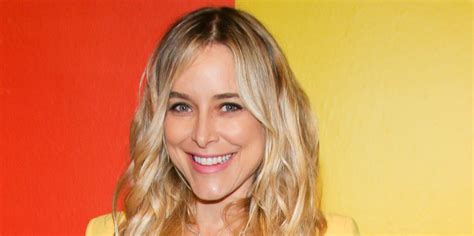 Jenny Mollen Poses Nude To Get Real About C Section Scars