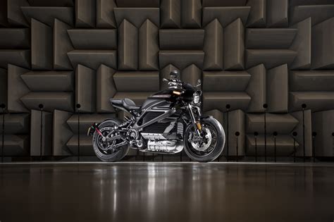 Livewire Harley Davidson Stellt Sein Elektro Motorrad Vor Golemde