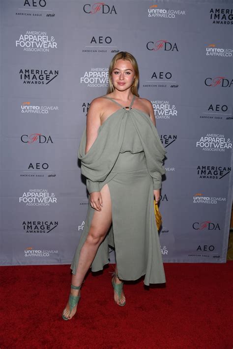 Iskra Lawrence Green Dress At American Image Awards 2019 Popsugar Fashion