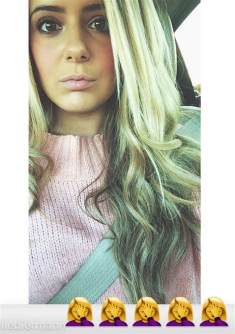 Brielle Biermann Shares First Selfie After Removing Her Lip Fillers