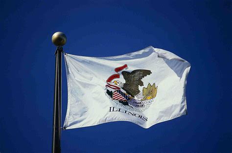 Illinois's original state flag was designed in 1913 by lucy derwent (who had won a contest), but was redesigned in 1970 by mrs. GED and High School Equivalency Programs CT-IA