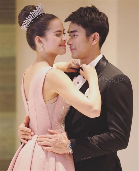 Sanırım çekildikten sonra yönetmen bazı yerlerini kesme gereği duymuş. Ur always cutest couple | Thai princess, Celebrities ...