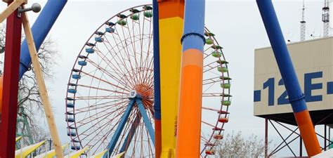 Couple Arrested After Alleged Sex On Cedar Point Ferris Wheel In Ohio Report