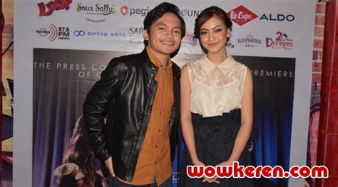 Bunface terdiri daripada penyanyi utama dan pemain gitar sam baharom, pemain gitar bass serta penyanyi latar youk (farouk jaafar), pemain gitar utama paan (ahmad farhan). Wow, Calvin Jeremy Gandeng Musisi Malaysia Daiyan Trisha ...
