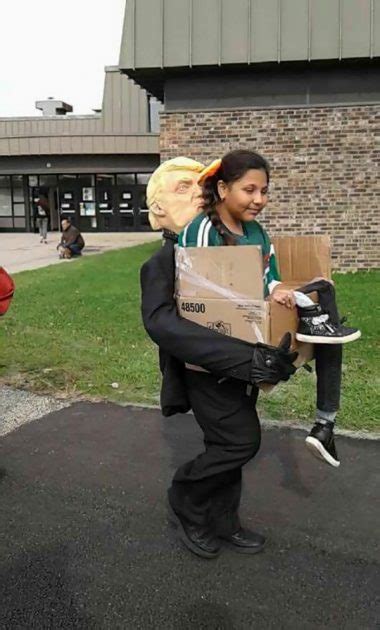 23 High Effort Halloween Costumes That Won The Holiday