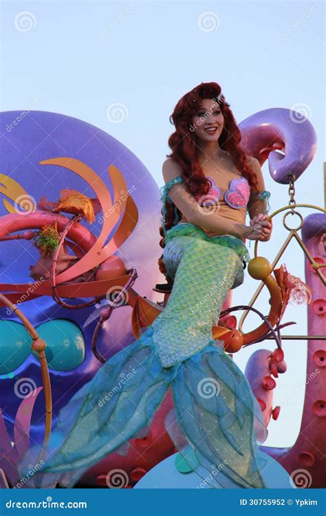 Disney Prinses Ariel Redactionele Fotografie Image Of Prinses