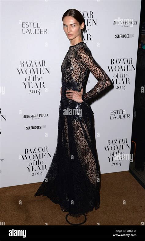 Karolin Wolter Bei Der Ankunft Bei Den Harpers Bazaar Women Of The Year