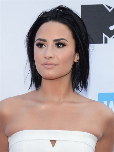 Demi Lovatos Glowing Skin Is The Fiercest Thing Youll See All Week