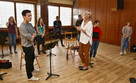 Jiří langmajer (535 článků), iva janžurová (507 článků), ivana chýlková. Jiří Langmajer, Ivana Chýlková a Lucie Žáčková natáčí ...