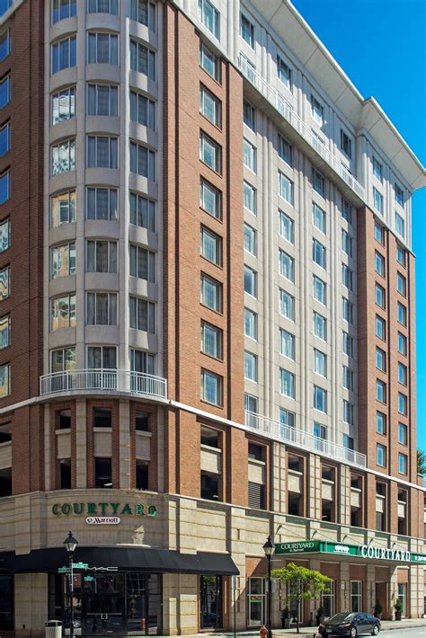 Courtyard By Marriott Inner Harbor First Class Baltimore Md Hotels