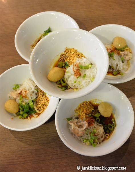 All of our food is 100% no added msg, no preservative, no artificial. Thai Boat Noodle - JANEL.K 고혜령