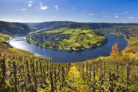 Moselle lends its name to one of the most beautiful valleys of luxembourg, famous for its wineries, charming hotels and medieval towns. Moselle Valley, Germany | Alterra.cc