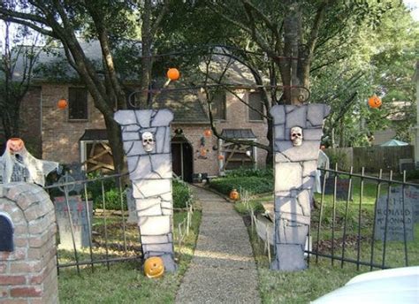 Easy Halloween Decor 9 Diys For Your Haunted House Bob Vila